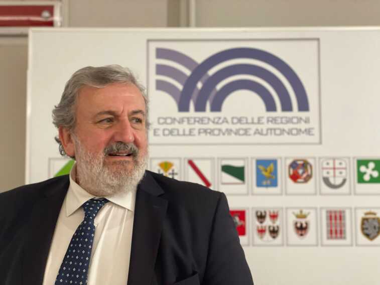 Pnrr, Emiliano alla Conferenza delle Regioni: «Serve certezza che le rimodulazioni abbiano un senso»