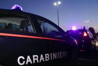 Galleria foto 'Ferrara, ferisce amico con dardo e colpi machete dopo lite' - foto 1
