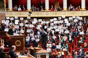 Galleria foto 'Francia, riforma pensioni: cosa può fare ancora l’opposizione' - foto 1
