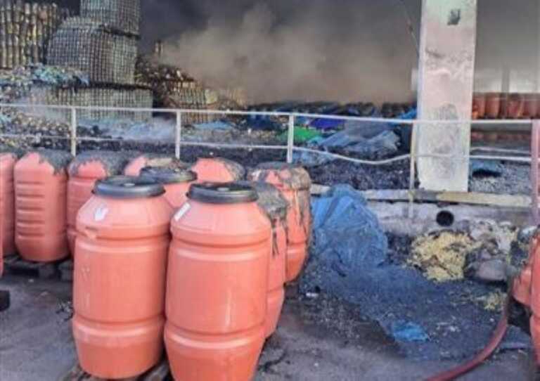 Fiamme in un deposito di ortofrutta a San Ferdinando di Puglia. Indagano i carabinieri