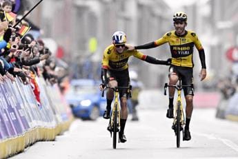 Galleria foto 'Laporte vince Gand-Wevelgem 2023, Ganna cade' - foto 1