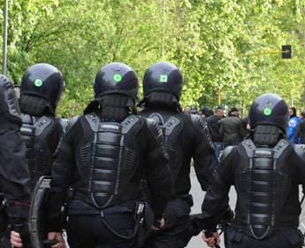 Galleria foto 'Lazio-Roma, tensione prima del derby: polizia evita scontro' - foto 1