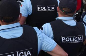 Galleria foto 'Lisbona, 2 donne accoltellate a morte in un centro islamico' - foto 1