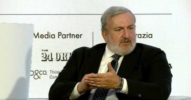 Taranto 2026, Emiliano: «Se qualcuno vuole gestire i soldi li gestisca, ma si facciano i Giochi»