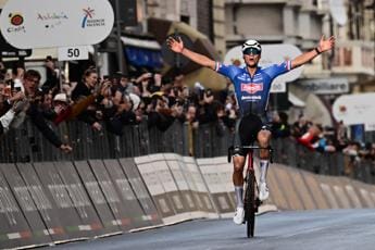 Galleria foto 'Milano-Sanremo 2023, Van der Poel vince e Ganna secondo' - foto 1