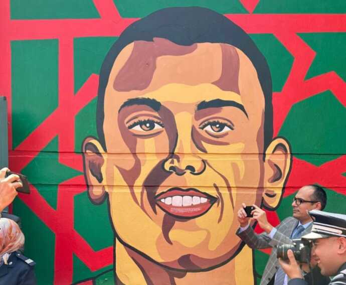 A Rabat spunta un murale per Cheddira: il Marocco celebra il quarto posto ai Mondiali