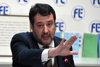 Galleria foto 'Naufragio Crotone, Salvini: “Non mi dimetto da ministro, scafisti unici colpevoli”' - foto 1