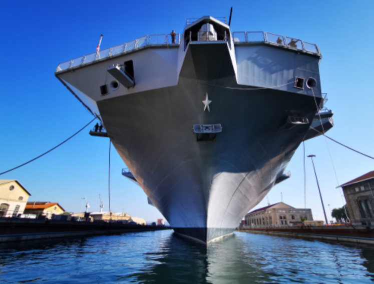 La manutenzione di nave Cavour si sposta da Taranto a Palermo: «Danni alle aziende»