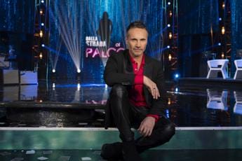 Galleria foto 'Nek torna conduttore, dal 28 marzo su Rai2 con ‘Dalla strada al palco’' - foto 1