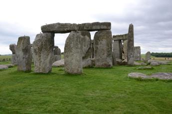 Galleria foto 'Nuovo studio su Stonehenge: è una sorta di ‘porta’ per l’aldilà' - foto 1