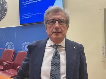 Galleria foto 'Oliva (Anmco): “In Italia 40% morti per problemi cardiovascolari, prevenzione è tutto “' - foto 1