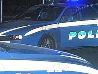 Galleria foto 'Omicidio a Roma, 54enne ucciso a colpi di pistola al Tuscolano' - foto 1