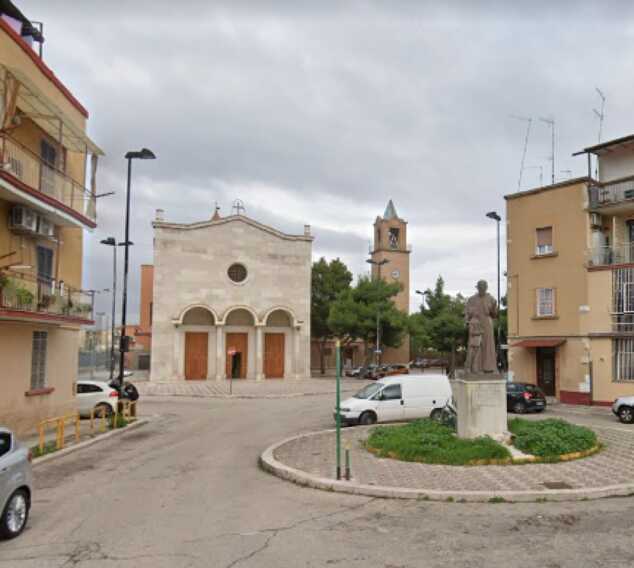 Il presidio del Sacro Cuore sott’attacco dei ladri d’auto. Don Antonio: «Foggia rialzati per battere la criminalità»