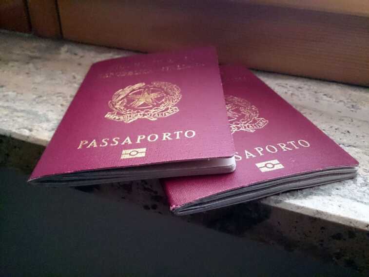 Passaporti, l’1 e il 15 aprile aperture straordinarie degli uffici della Questura di Bari. Via alle prenotazioni