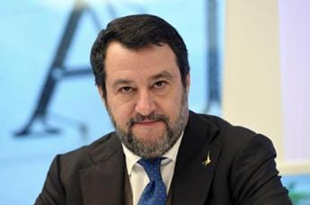 Galleria foto 'Ponte sullo Stretto, Salvini: “Entro estate 2024 via a lavori”' - foto 1