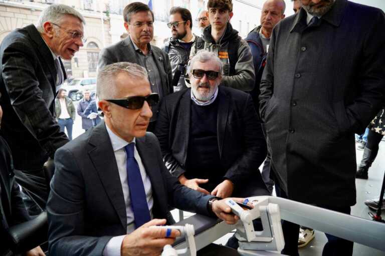 Galleria foto 'Arriva “Hugo” al Miulli: il nuovo strumento di chirurgia robot-assistita presentato a Bari – VIDEO' - foto 3