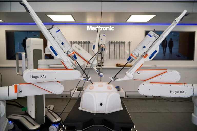 Arriva “Hugo” al Miulli: il nuovo strumento di chirurgia robot-assistita presentato a Bari – VIDEO