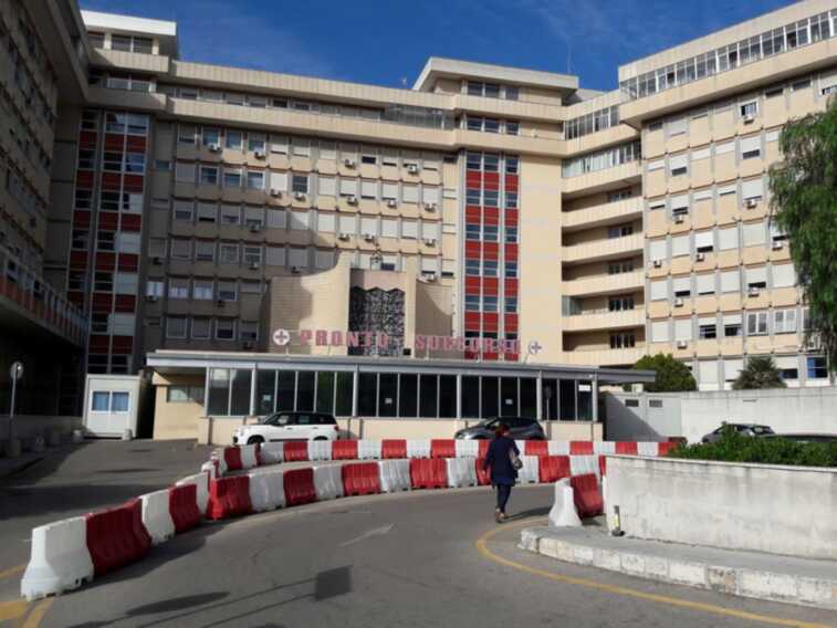 Lecce, detenuto fugge durante una visita medica al “Fazzi”: catturato poco dopo – VIDEO