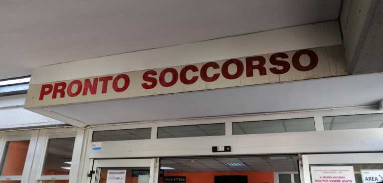 Bari, guardia giurata aggredita da un paziente psichiatrico nel pronto soccorso del “San Paolo”