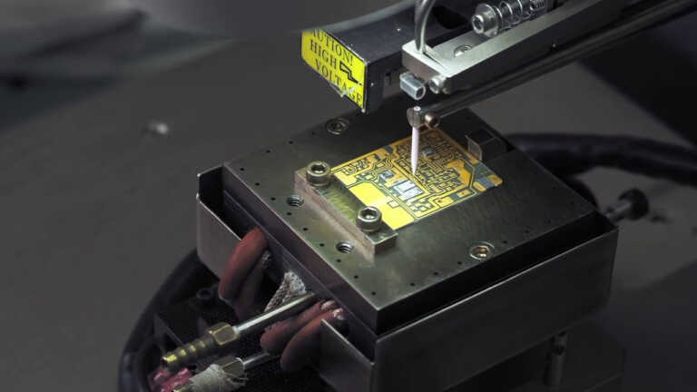 Galleria foto 'Microchip e semiconduttori, la battaglia che cambierà l’auto' - foto 1