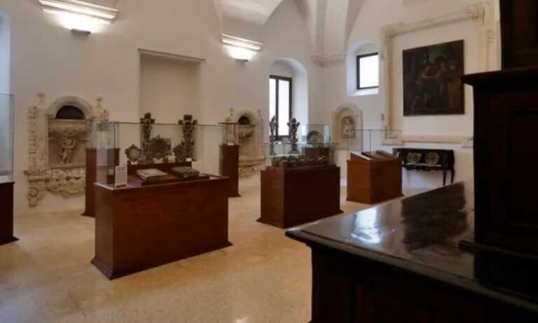 Brindisi, furto di oggetti sacri e antichi: i preziosi trafugati dalle teche di San Paolo Eremita