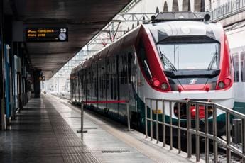Galleria foto 'Sciopero personale Trenitalia il 14 aprile, stop per 8 ore' - foto 1