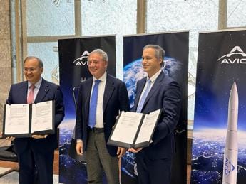 Galleria foto 'Spazio, firmati al Mimit contratti per oltre 285 mln' - foto 1