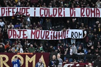 Galleria foto 'Tifosi della Roma si schierano con Mourinho, ‘panolada’ e striscioni all’Olimpico' - foto 1