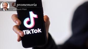 Galleria foto 'TikTok preoccupa i governi ma è quasi impossibile da acquistare' - foto 1