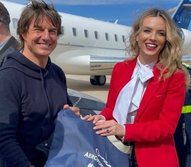 Galleria foto 'Tom Cruise lascia la Puglia. Il saluto di Emiliano: «Qui niente è impossibile. Sarai sempre il benvenuto»' - foto 1