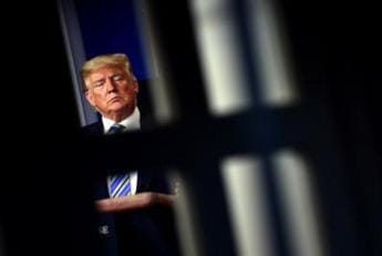 Galleria foto 'Trump in tribunale martedì: “Il giudice mi odia” L’avvocato: “Niente manette”' - foto 1