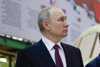 Galleria foto 'Ucraina-Russia, Putin in visita a Mariupol' - foto 1