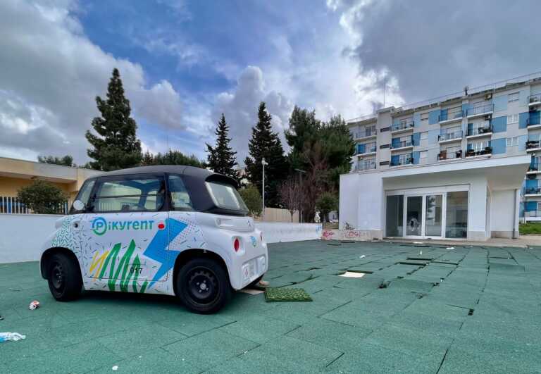 Auto elettriche e parco devastati a Japigia: vandali ancora in azione