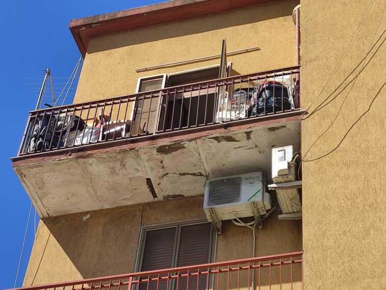 Galleria foto 'Foggia, 80enne trovato senza vita in via Mazzini durante lo sgombero dell’appartamento: il caso su “Chi l’ha visto?” – VIDEO' - foto 1