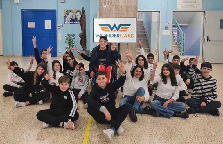 Galleria foto 'Tanti sconti con la “carta delle meraviglie”: la startup ideata dagli studenti di Lecce' - foto 1