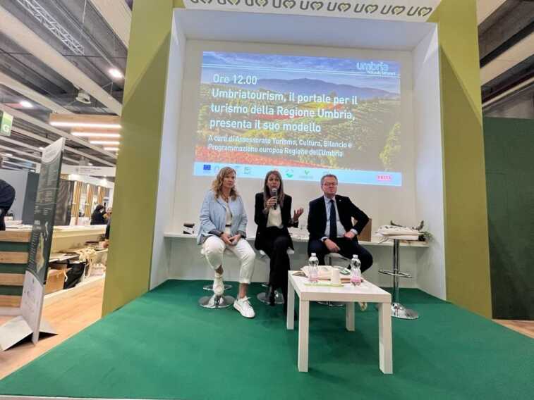 Galleria foto 'Al Vinitaly Umbriatourism, portale del turismo della Regione Umbria' - foto 1