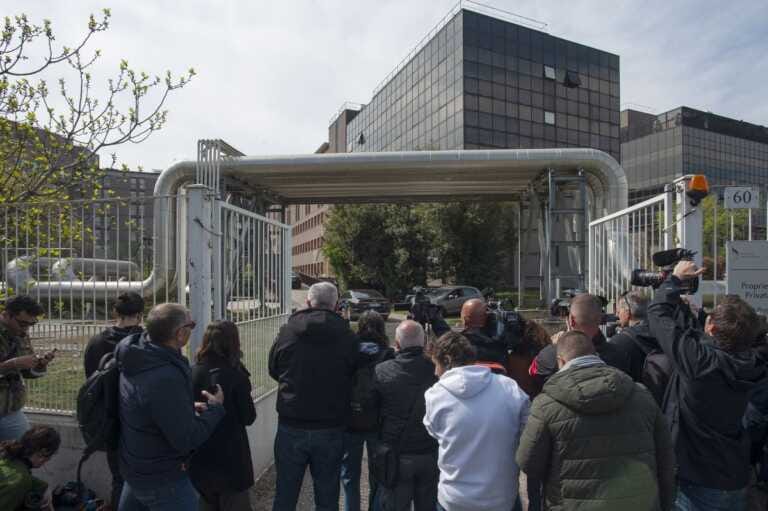 Galleria foto 'Per Berlusconi altra notte tranquilla al San Raffaele' - foto 1