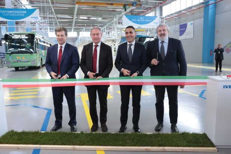 Iveco torna a produrre bus in Italia nel nuovo stabilimento di Foggia