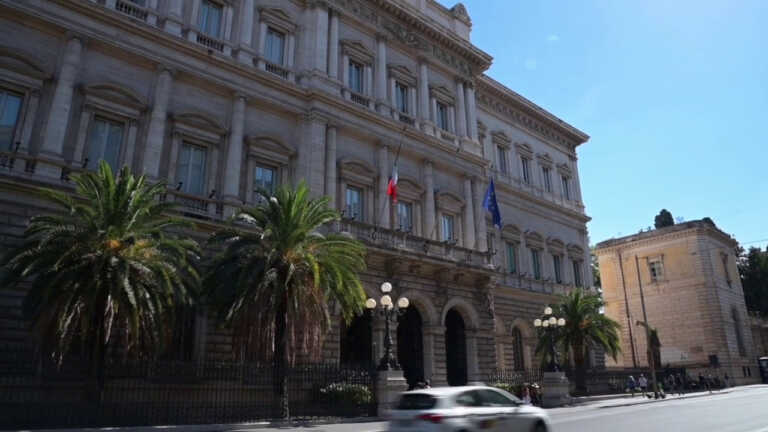 Galleria foto 'Aumentano i prestiti bancari al settore privato' - foto 1