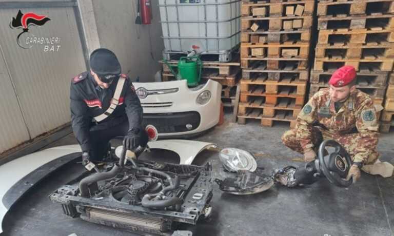 Galleria foto 'In un deposito parti di auto rubate per un valore di 7mila euro: denunciato un uomo ad Andria' - foto 1