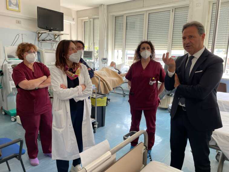 Ispezione di Pagliaro nell’ex ospedale di Poggiardo: «Presenterò un rapporto in commissione Sanità» – VIDEO