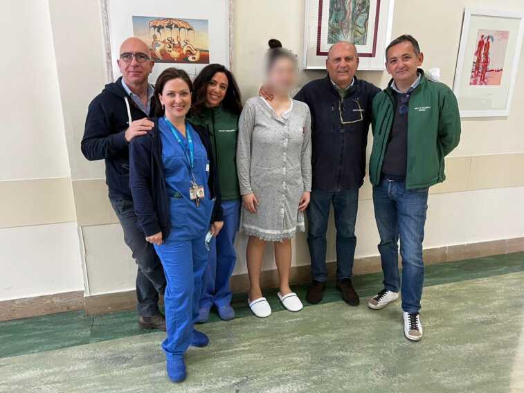 Galleria foto 'Da Como a Bari per la rimozione di una cisti vertebrale: al Policlinico un intervento di 12 ore su una 15enne' - foto 2