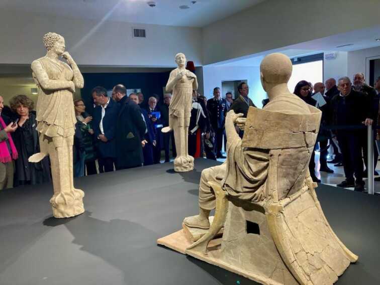 Taranto, 2.900 visitatori al MArTA nel weekend del 25 aprile: da gennaio sono 36mila, il triplo rispetto al 2022 – VIDEO