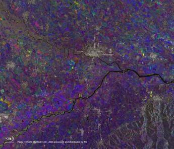 Galleria foto 'Asi su allarme siccità: “Po osservato speciale dei satelliti Cosmo-SkyMed”' - foto 1