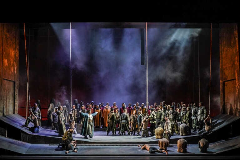 Al Teatro Petruzzelli è la sera di “Attila”: la regia dell’opera è di Daniele Abbado