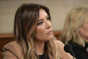 Galleria foto 'Ballando con le stelle, Lucarelli fuori? Lei: “Non so niente”' - foto 1