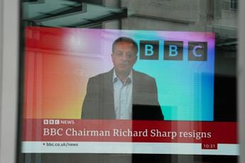 Bbc, Richard Sharp si dimette da presidente