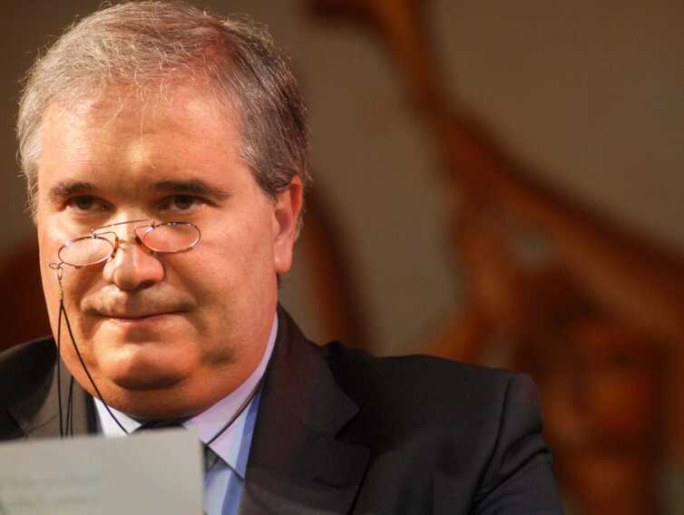 Grandi manovre nel Consiglio regionale pugliese. L’ex ministro Fioroni: «Bene l’intergruppo. Ora i cattolici in campo»