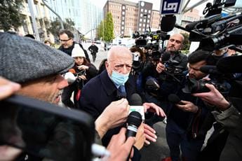 Galleria foto 'Berlusconi ricoverato, Confalonieri: “Sta meglio di prima”' - foto 1