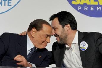 Galleria foto 'Berlusconi telefona a Salvini e Tajani, leader Lega: “Che bello sentirti”' - foto 1